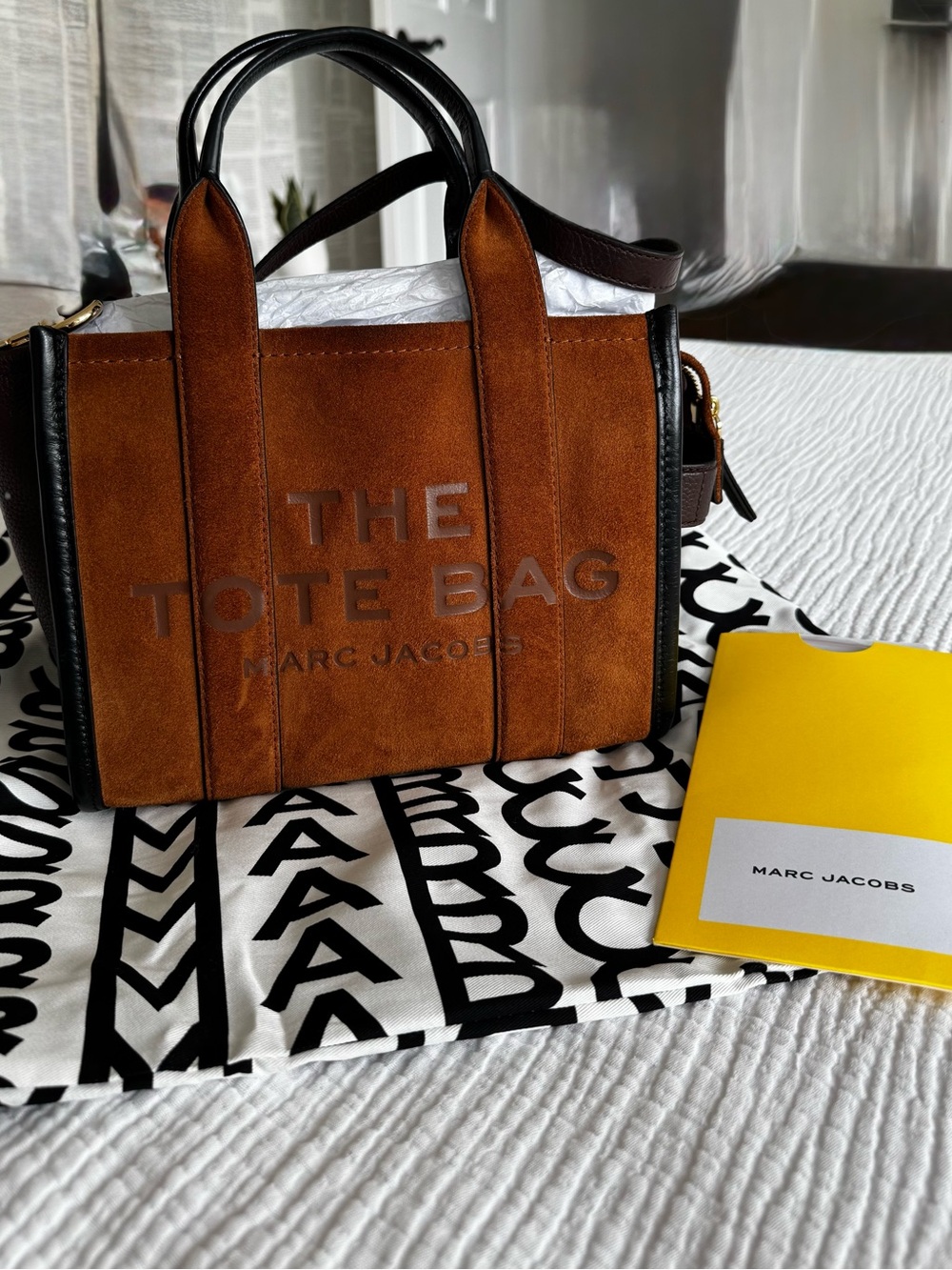 ✨Marc Jacobs✨ The Suede Small Tote Bag